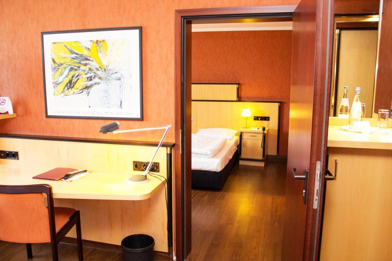 Hotel Arvena Park 4*