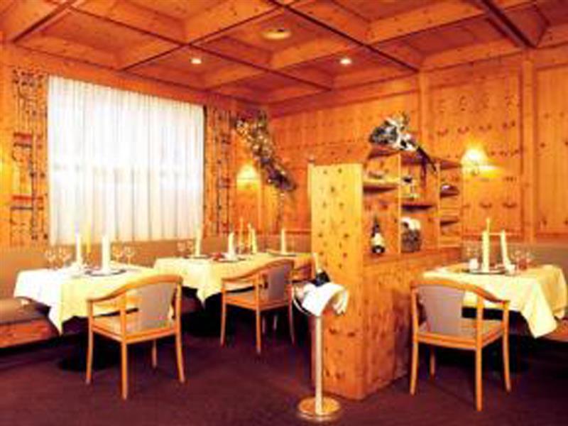 Hotel Arvena Park 4*