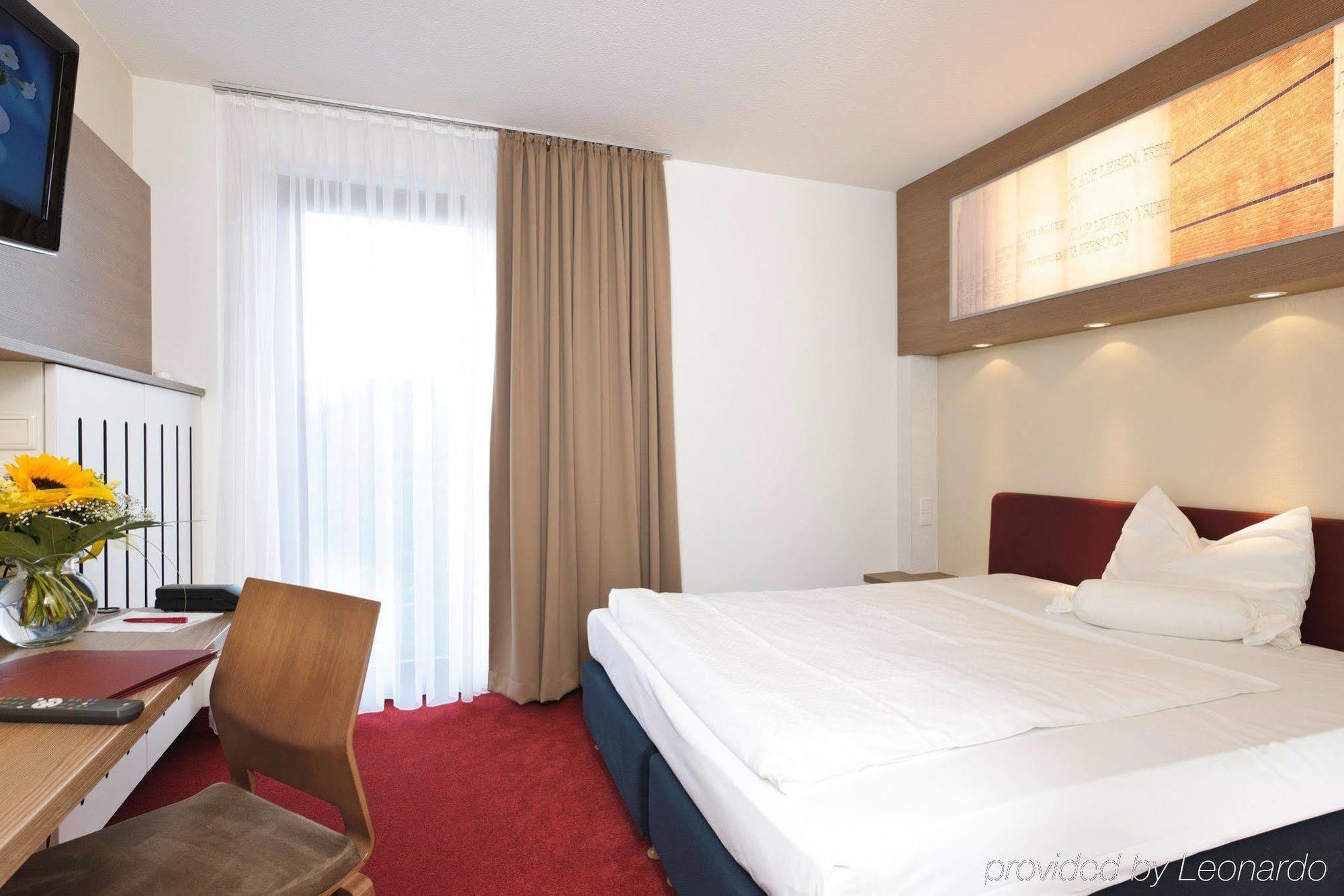 Hotel Arvena Park 4*